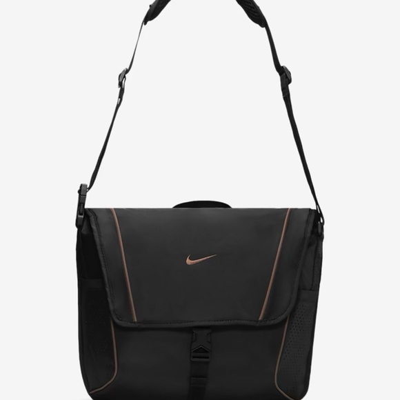 Nike Essential messenger bag - Picture 1 of 10